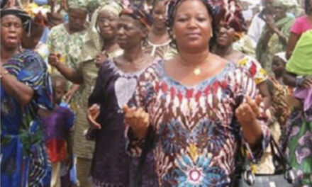 LA FÊTE AU FÉMININ